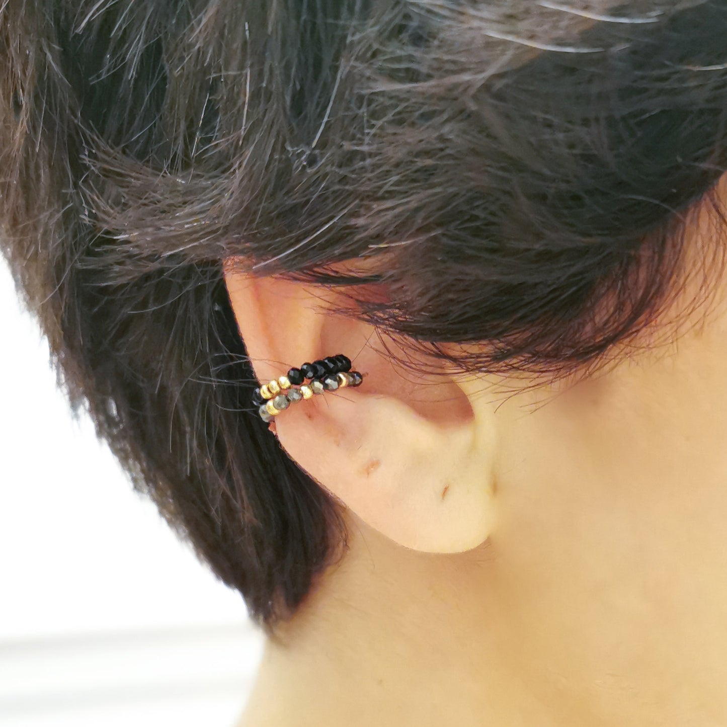 earcuff fait main, conch piercing, bijoux colorés, fake piercing, boucles d'oreilles perles