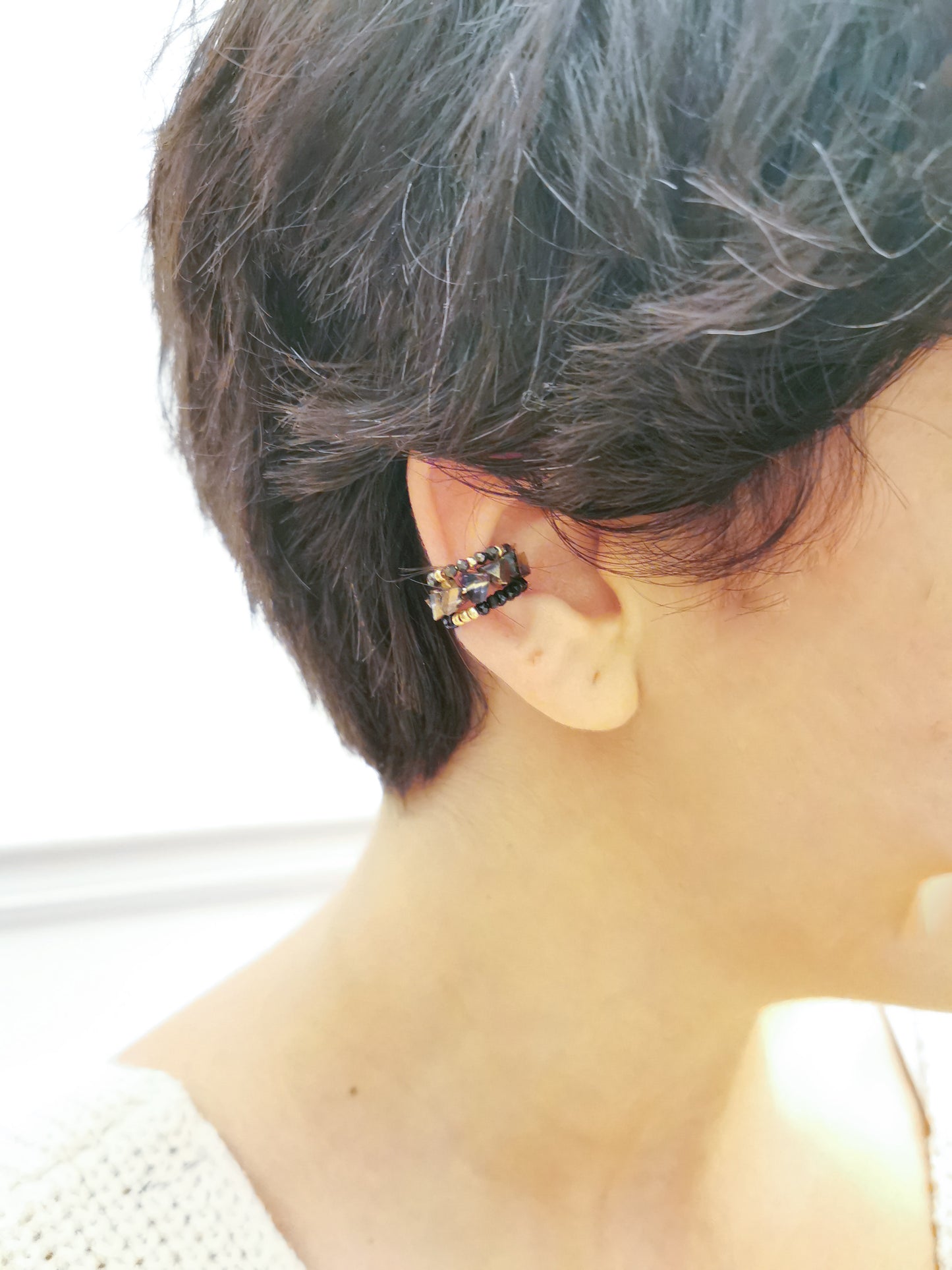 earcuff fait main, conch piercing, bijoux colorés, fake piercing, boucles d'oreilles perles