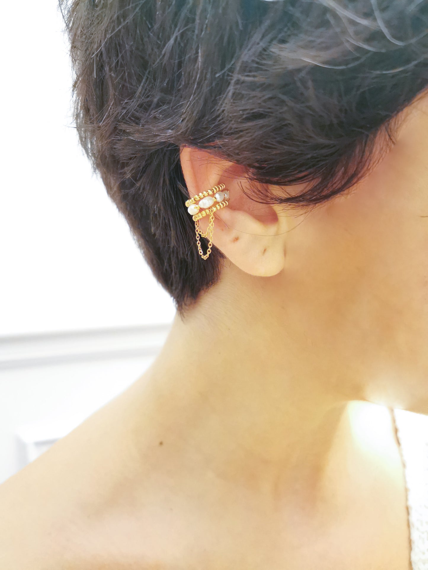 earcuff fait main, conch piercing, bijoux colorés, fake piercing, boucles d'oreilles perles