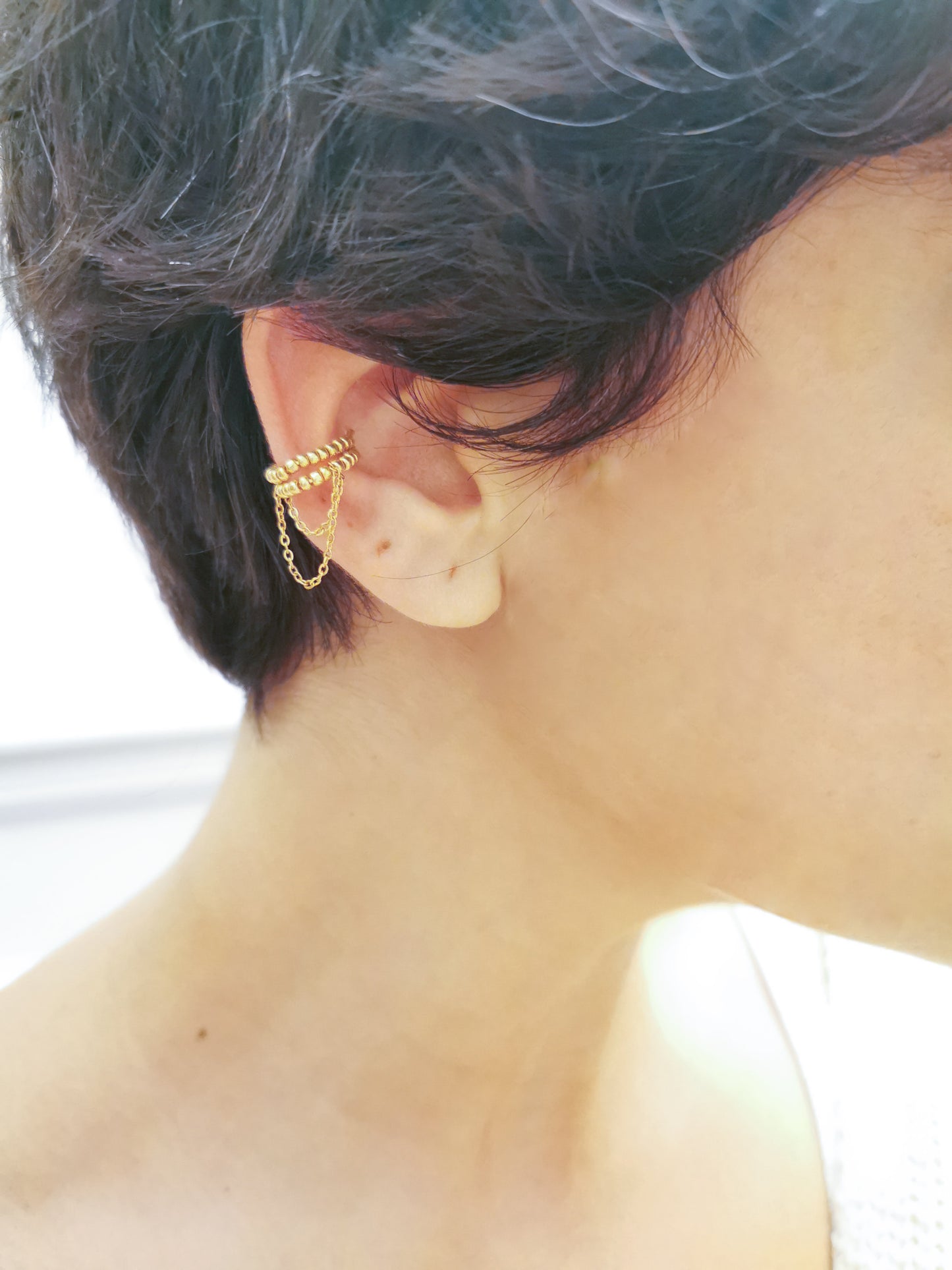 earcuff fait main, conch piercing, bijoux colorés, fake piercing, boucles d'oreilles perles