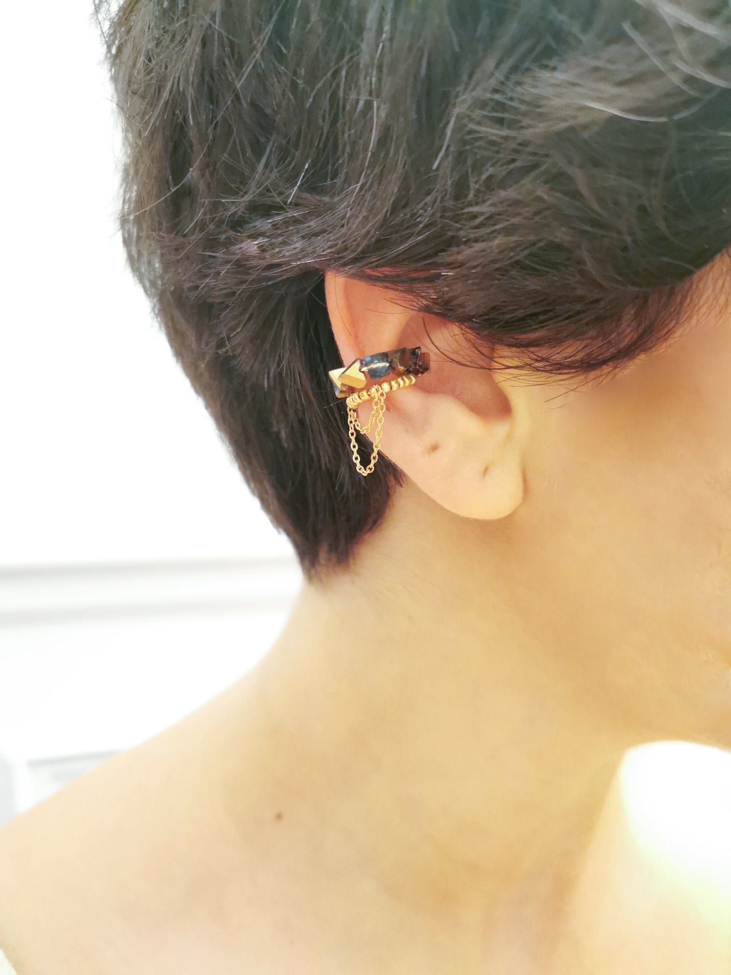 earcuff fait main, conch piercing, bijoux colorés, fake piercing, boucles d'oreilles perles