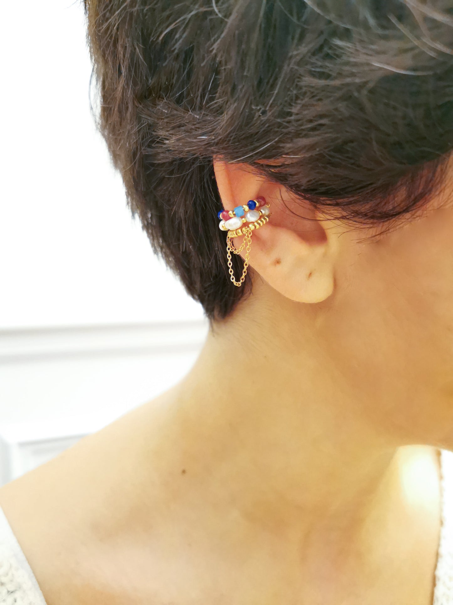 earcuff fait main, conch piercing, bijoux colorés, fake piercing, boucles d'oreilles perles