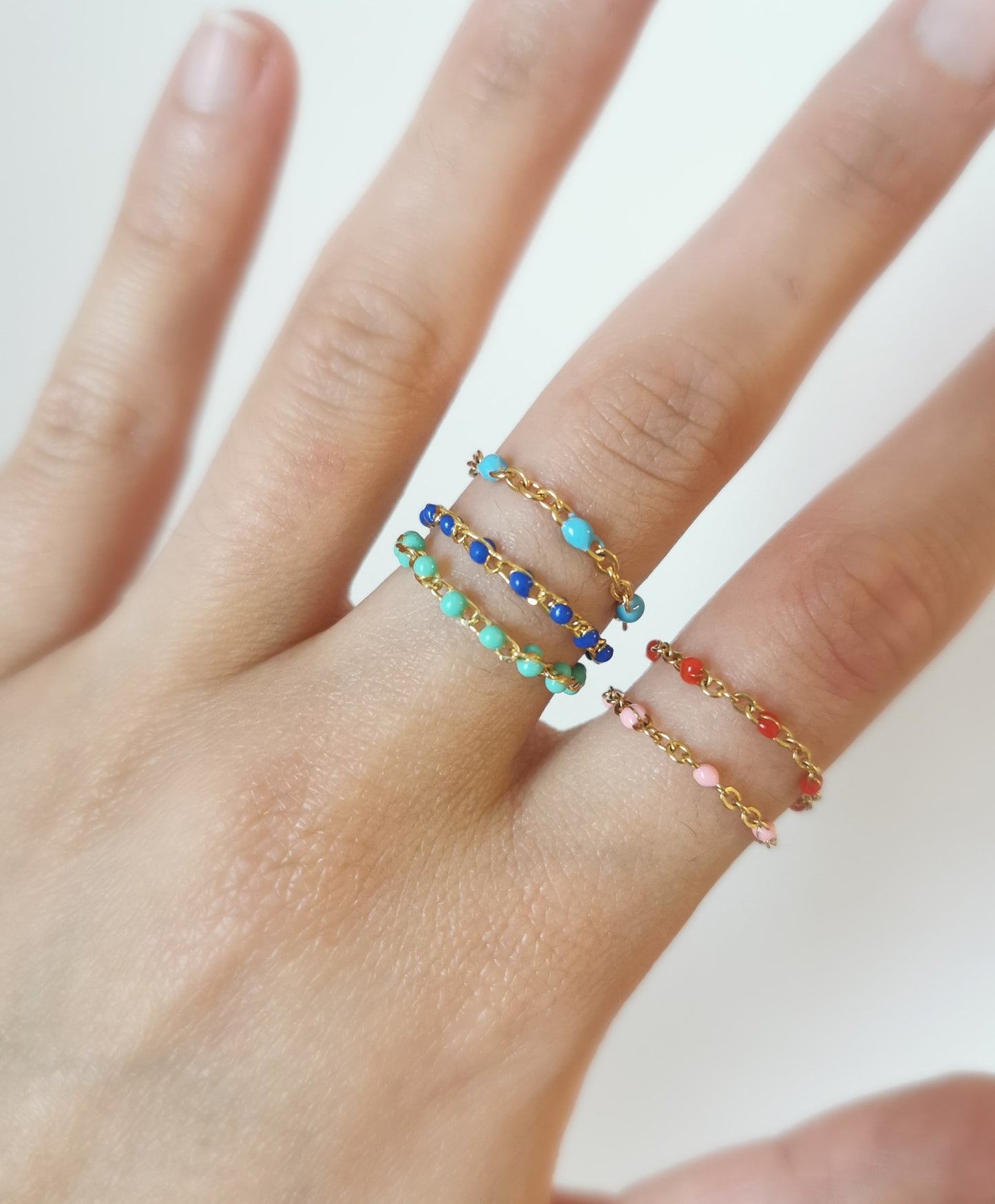 Bague chaîne en acier inoxydable doré, perles en resine colorée