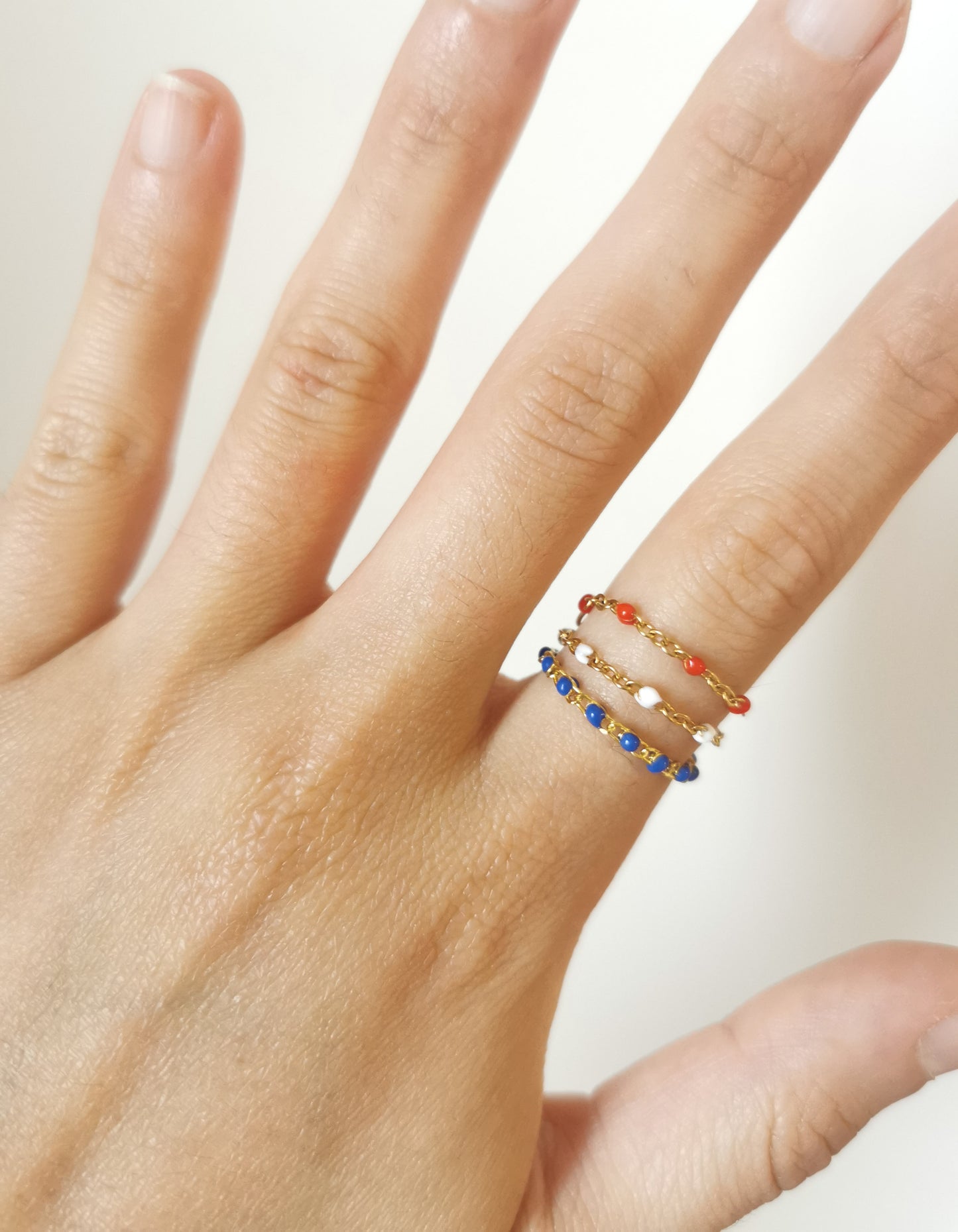 Bague chaîne en acier inoxydable doré, perles en resine colorée