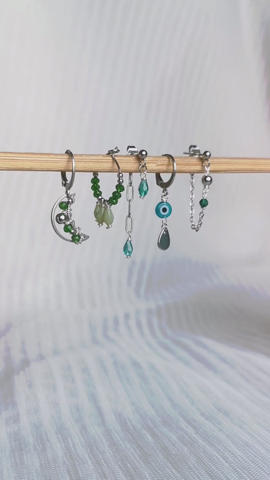 Boucle d'oreille acier argent, composition piercings d'oreilles vert , lune et œil