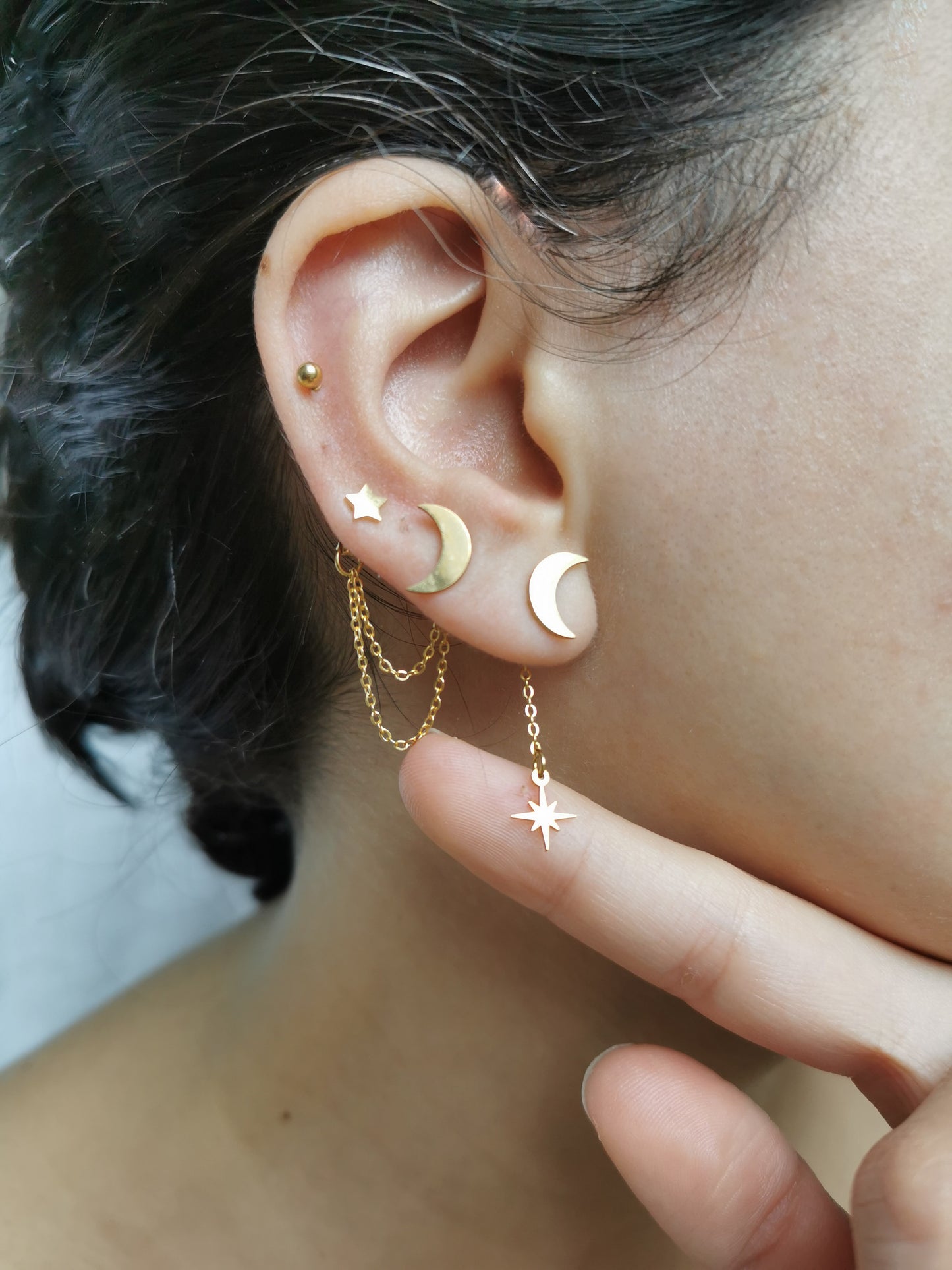 Chaine d'oreille en acier , boucle d'oreille double lune et etoile