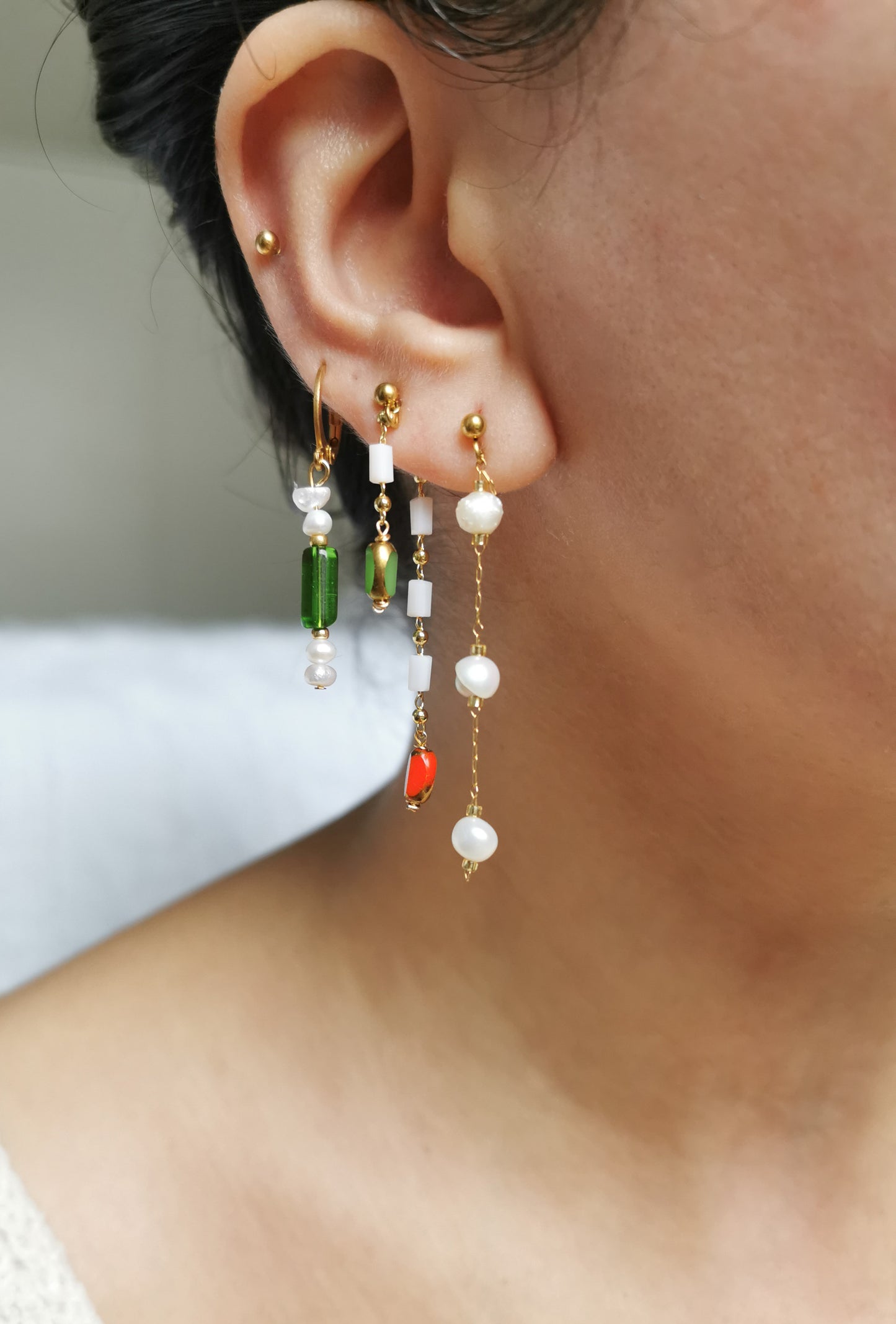 Boucle d'oreilles acier à l'unité, composition piercings d'oreilles, perles d'eau douce, fait main