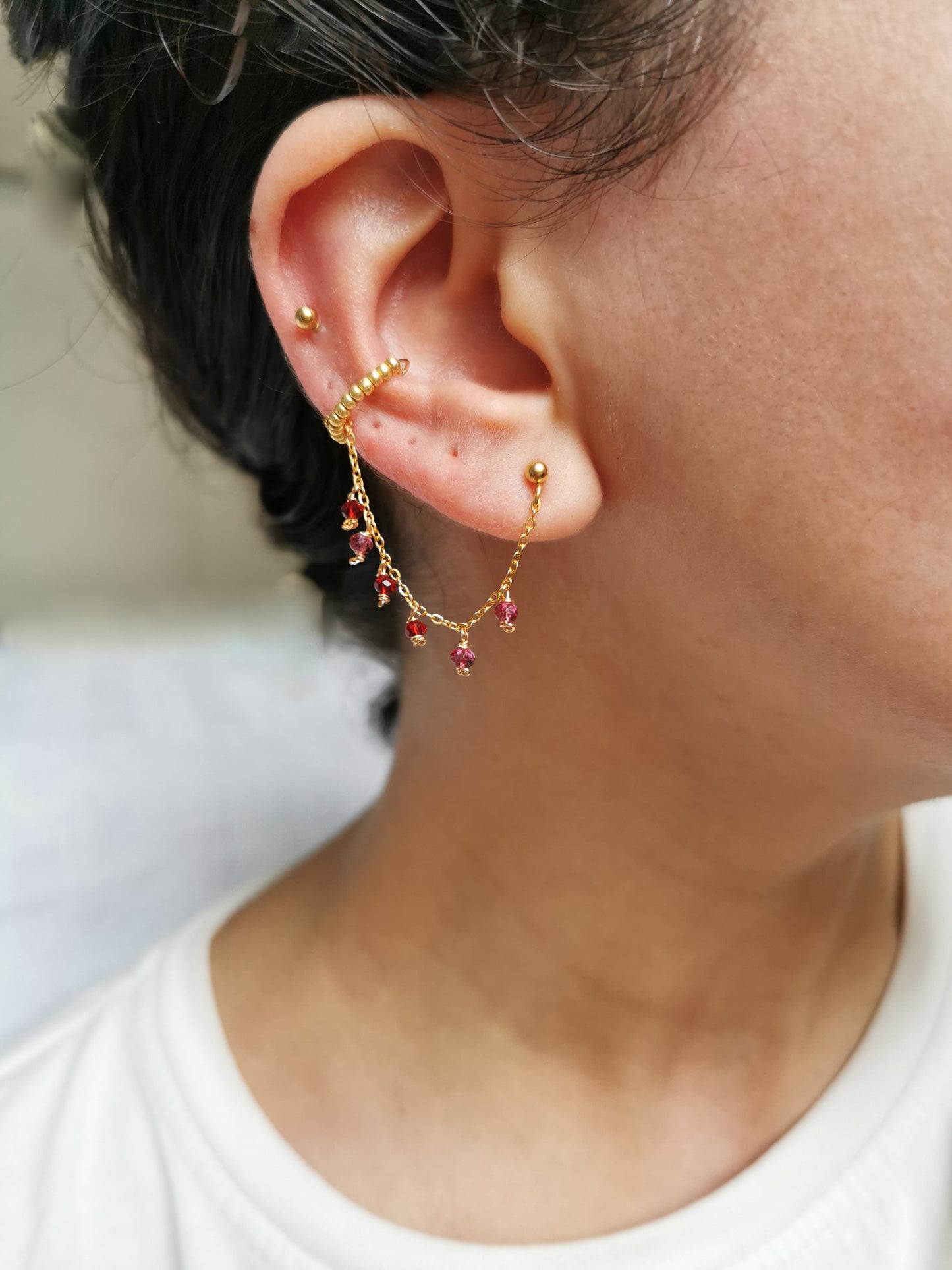 Boucle d'oreille acier, chaine d'oreille rouge, faite main