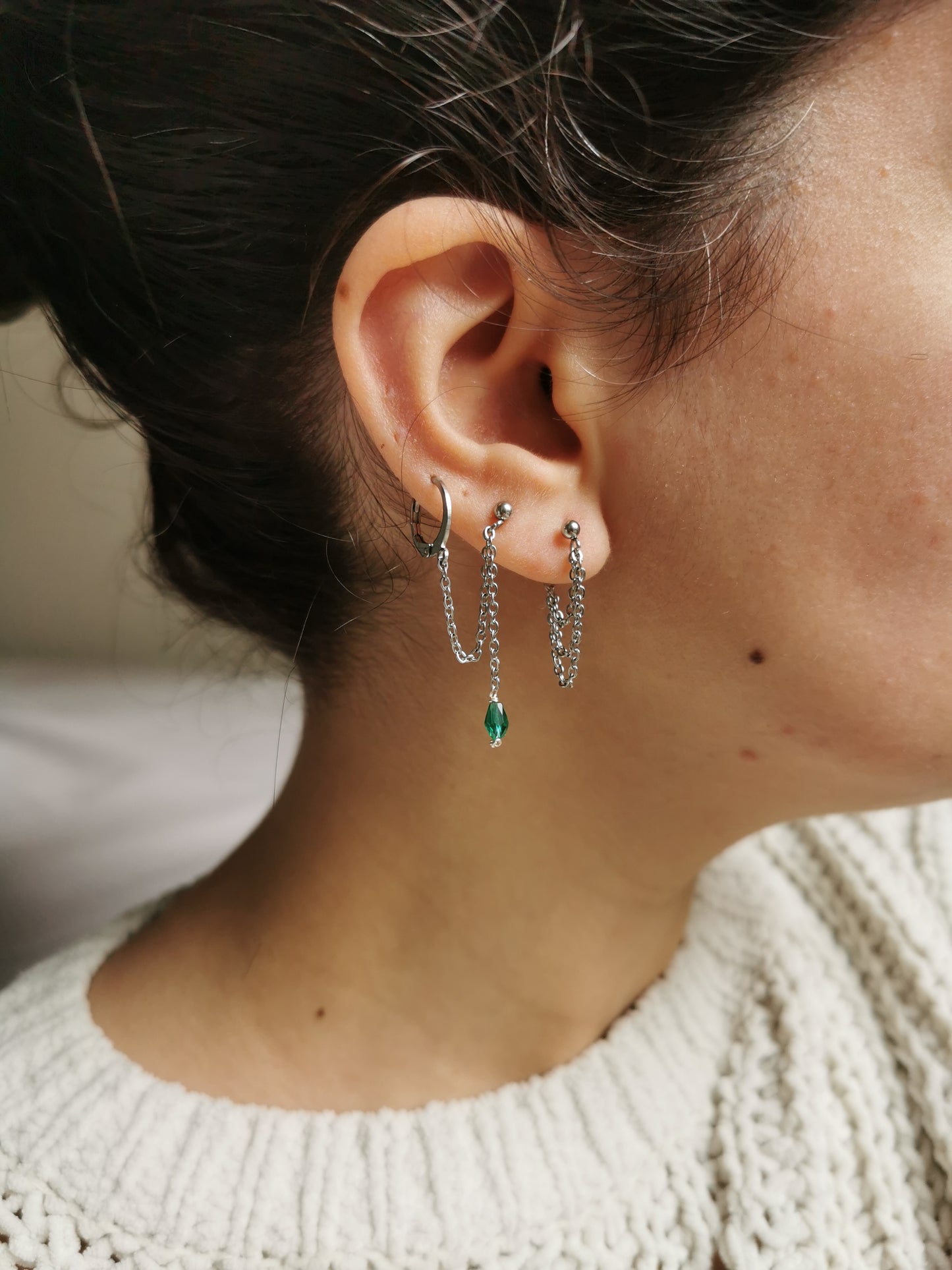 Boucle d'oreille double acier argent, chaine d'oreille perle verte