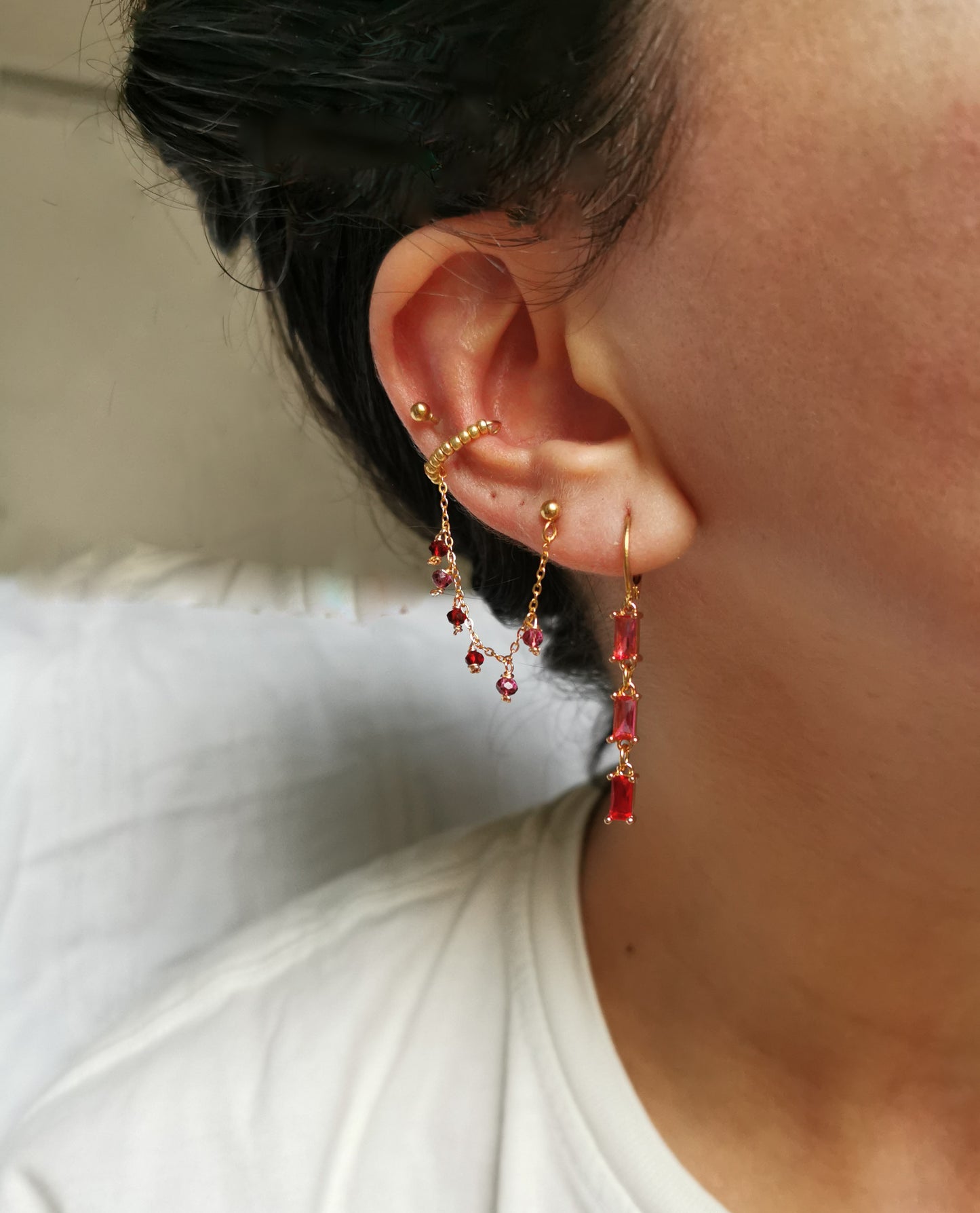 Boucle d'oreille acier, chaine d'oreille rouge, faite main