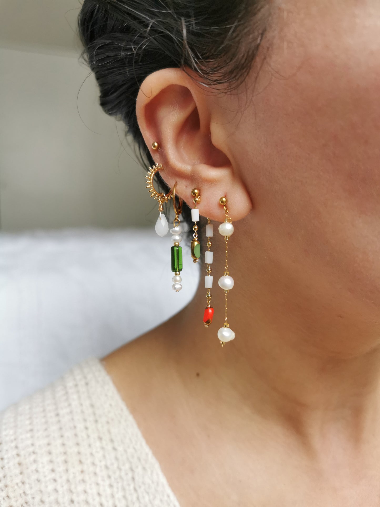 Boucle d'oreilles acier à l'unité, composition piercings d'oreilles, perles d'eau douce, fait main