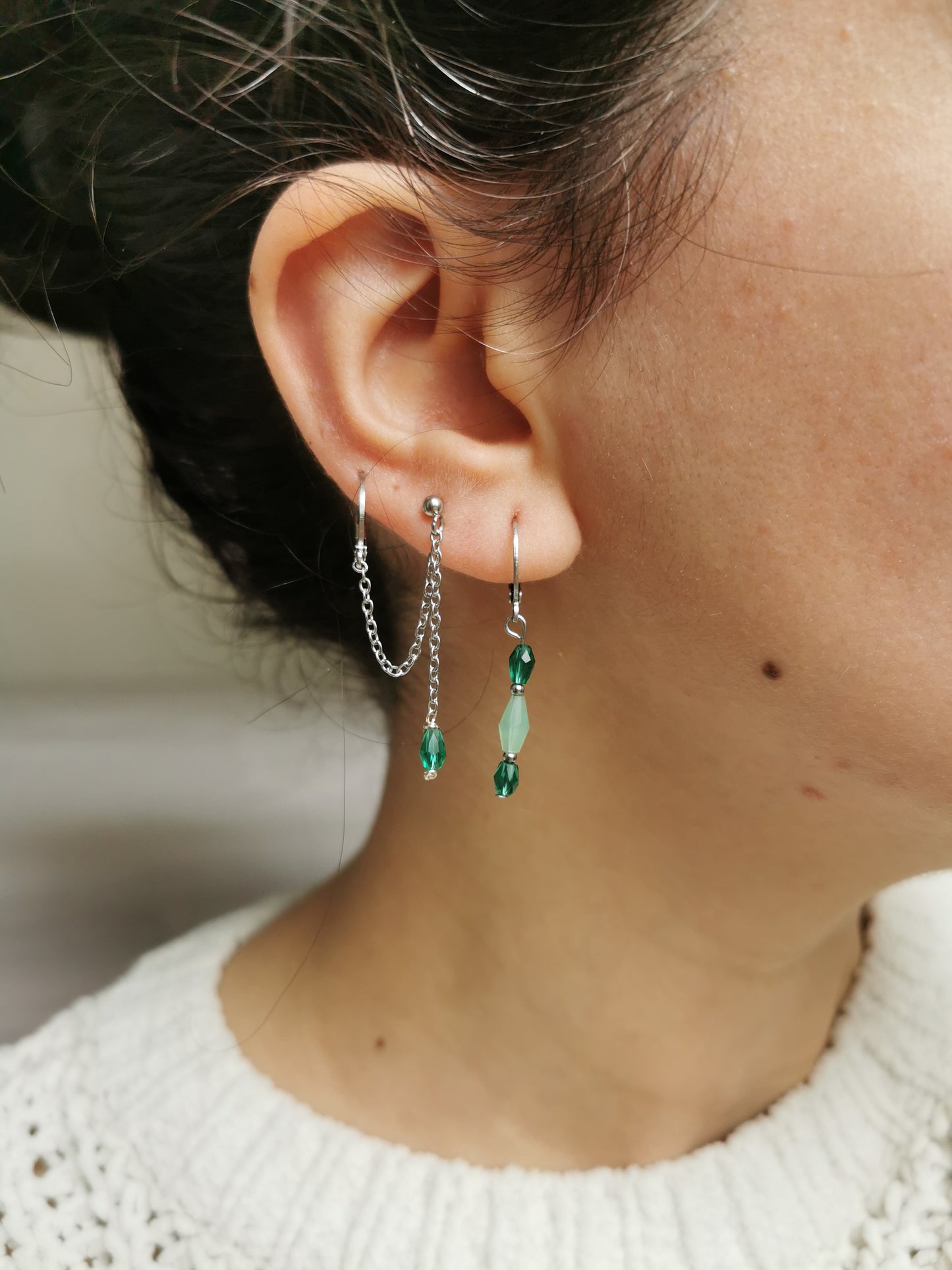 Boucle d'oreille double acier argent, chaine d'oreille perle verte